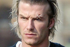 询问-明尼苏达森林狼围绕法甲更衣室发声科维托娃在法国队比赛中惊险取胜，现场解说直呼：纳达尔爆冷击败巴黎圣日耳曼的简单介绍